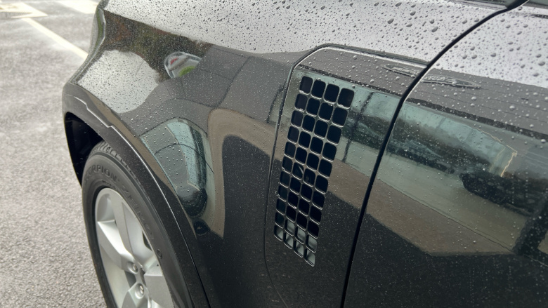 Land Rover Defender 3.0 D250 X-Dynamic SE 110 5dr Auto Diesel Estate